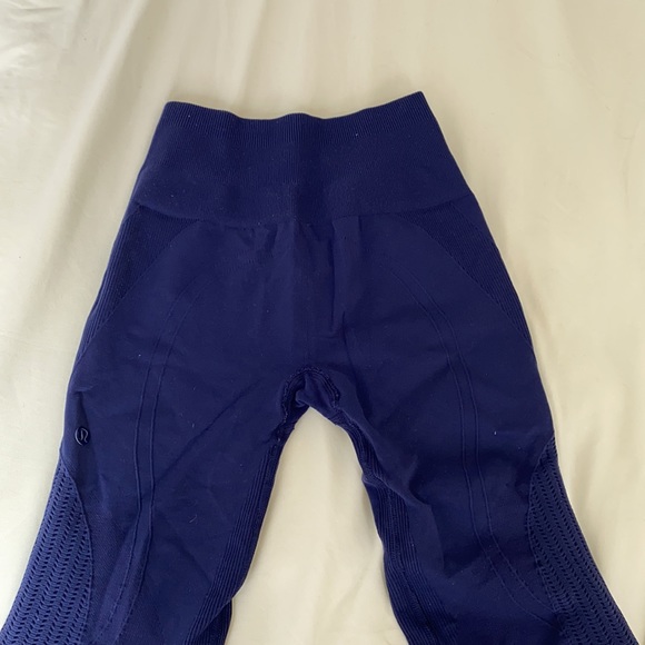 Lululemon Seamless Capris - Picture 2 of 3